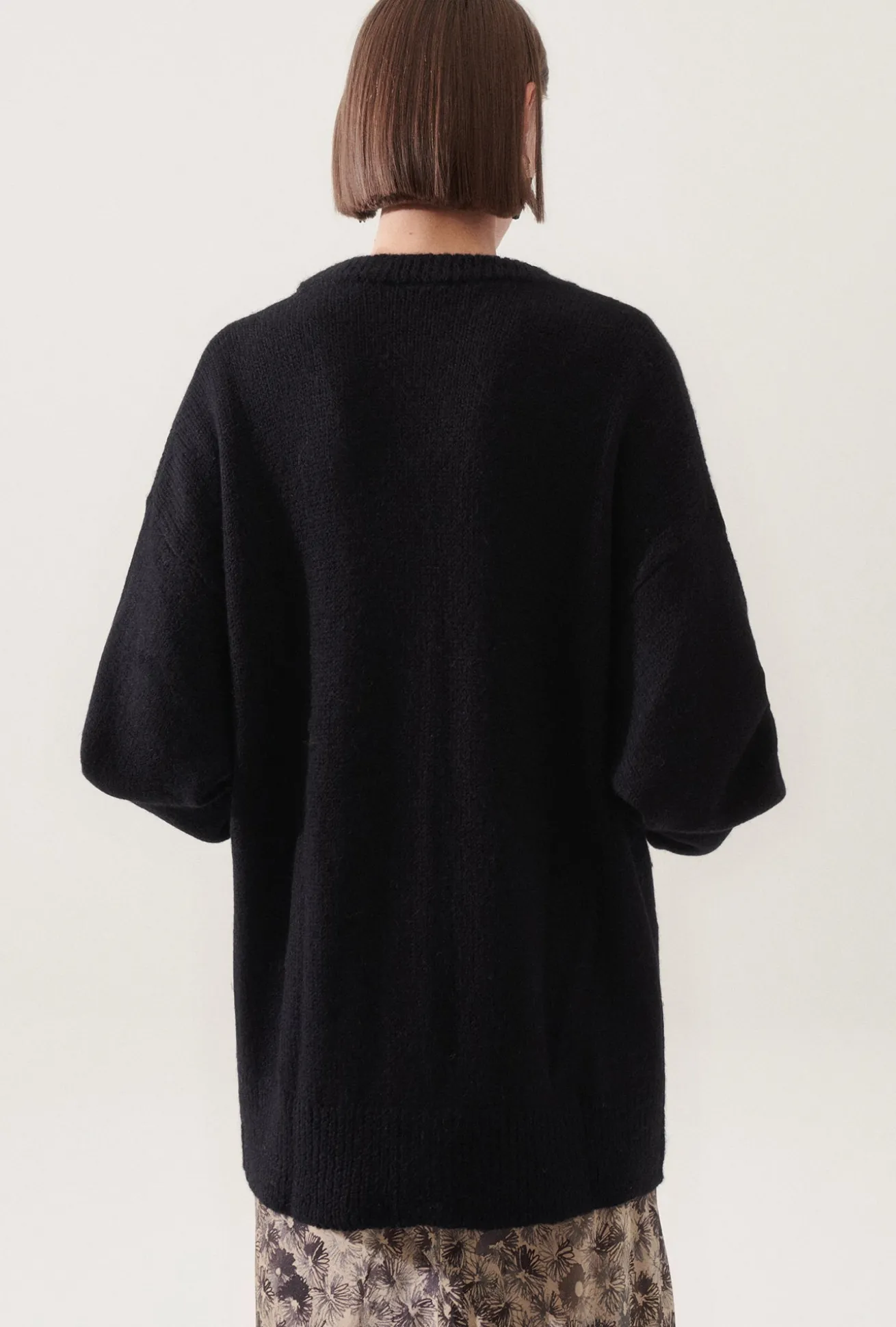 ALPACA SLOUCH CARDIGAN BLACK