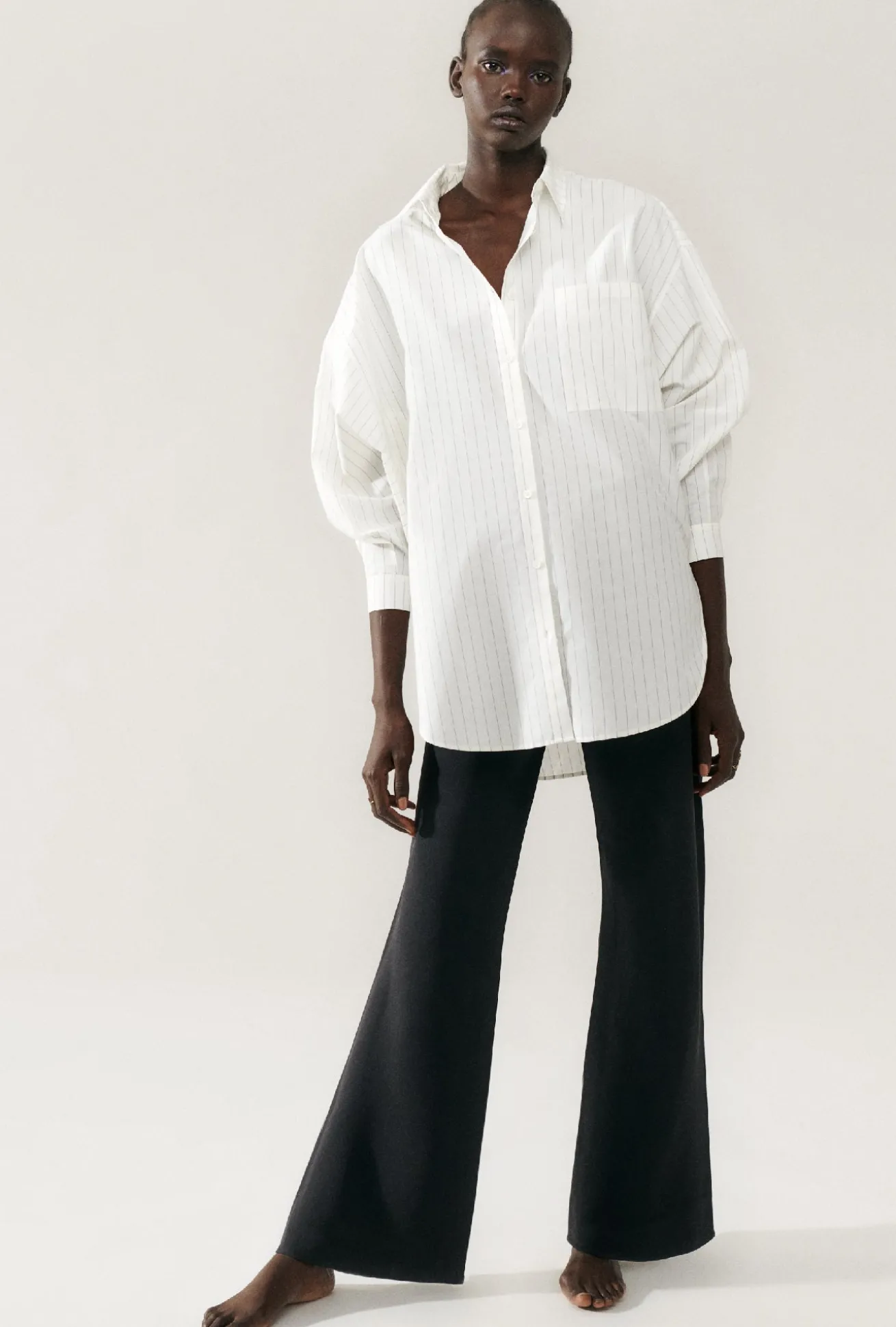COTTON SILK ROUND SHIRT WHITE PINSTRIPE