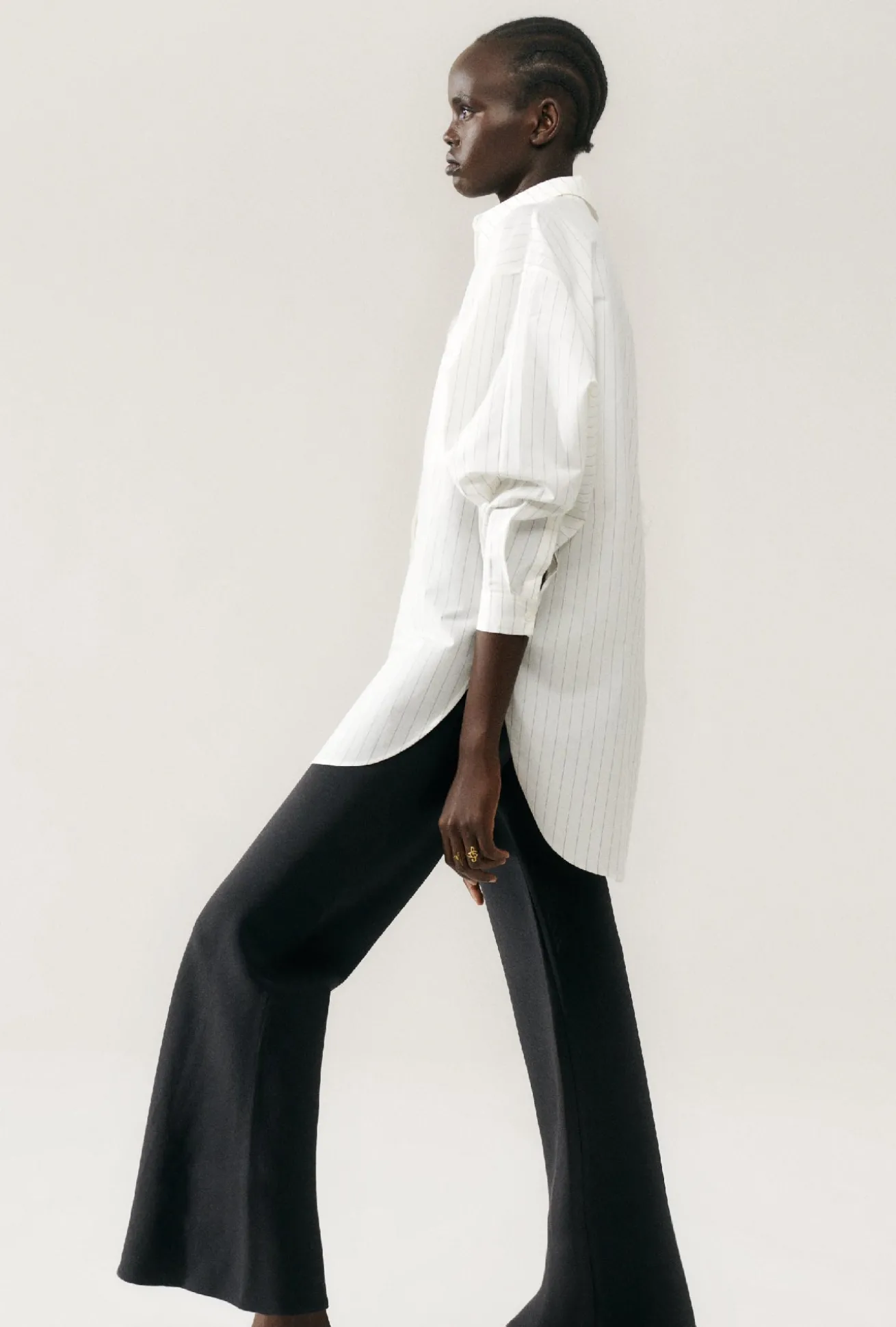 COTTON SILK ROUND SHIRT WHITE PINSTRIPE