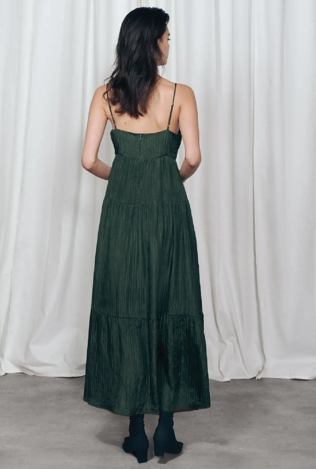 CRINKLE BOUNCE DRESS CEDAR