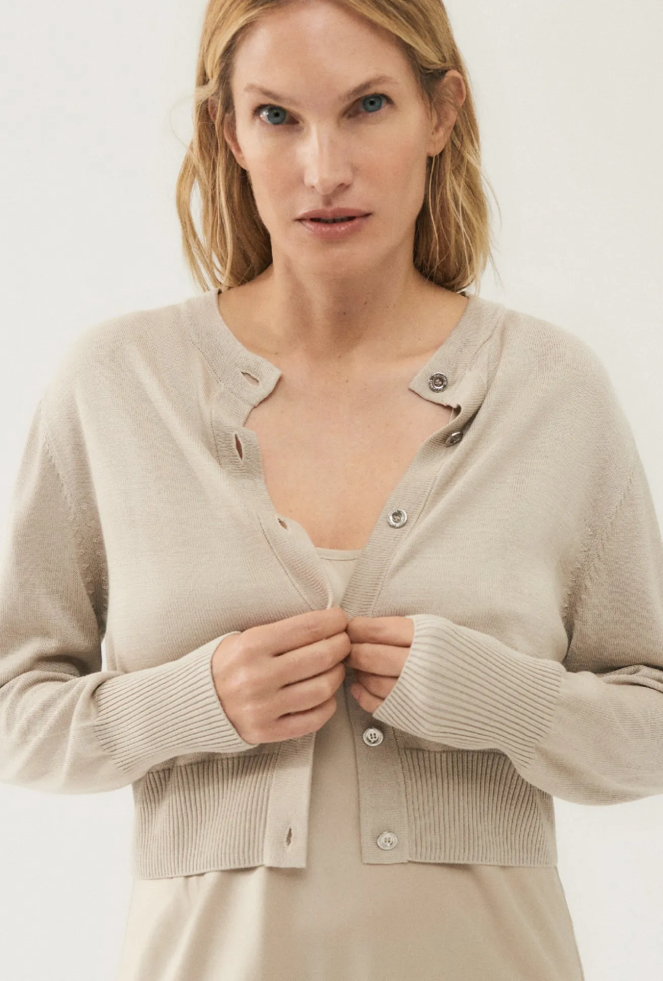 CROPPED CARDIGAN HAZELNUT