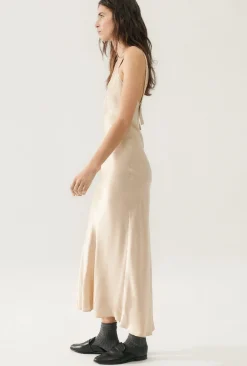 DECO RUCHED DRESS HAZELNUT