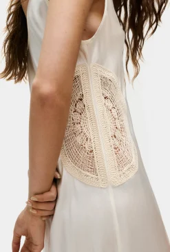 DOILIES SCOOP NECK DRESS OFF-WHITE