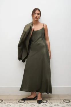 1996 DRESS PINE