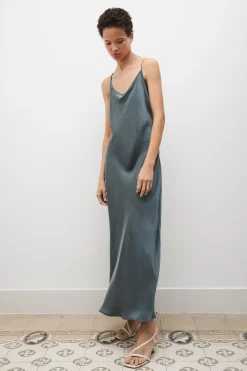 1996 DRESS SLATE