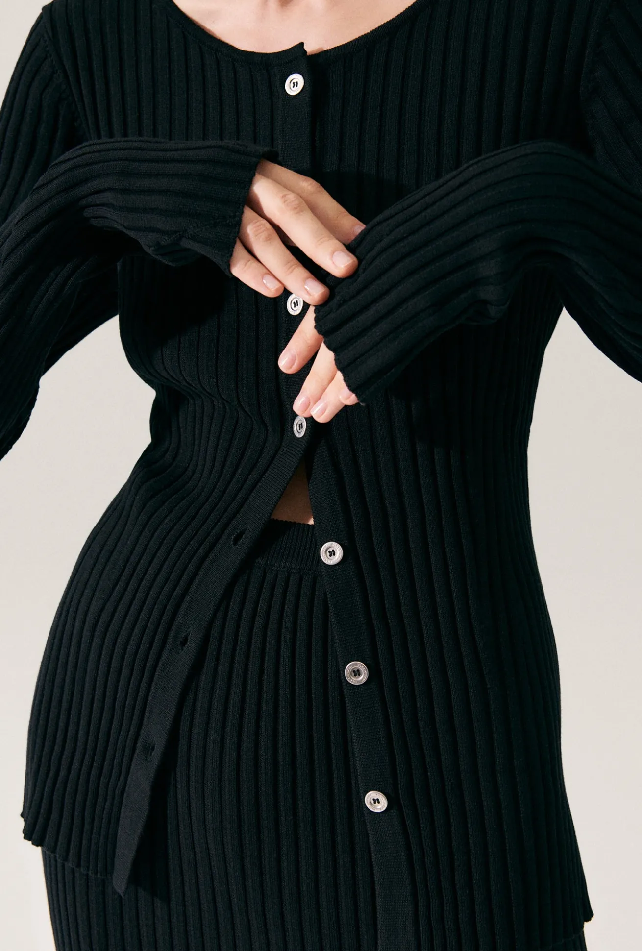 RIBBED CARDIGAN BLACK