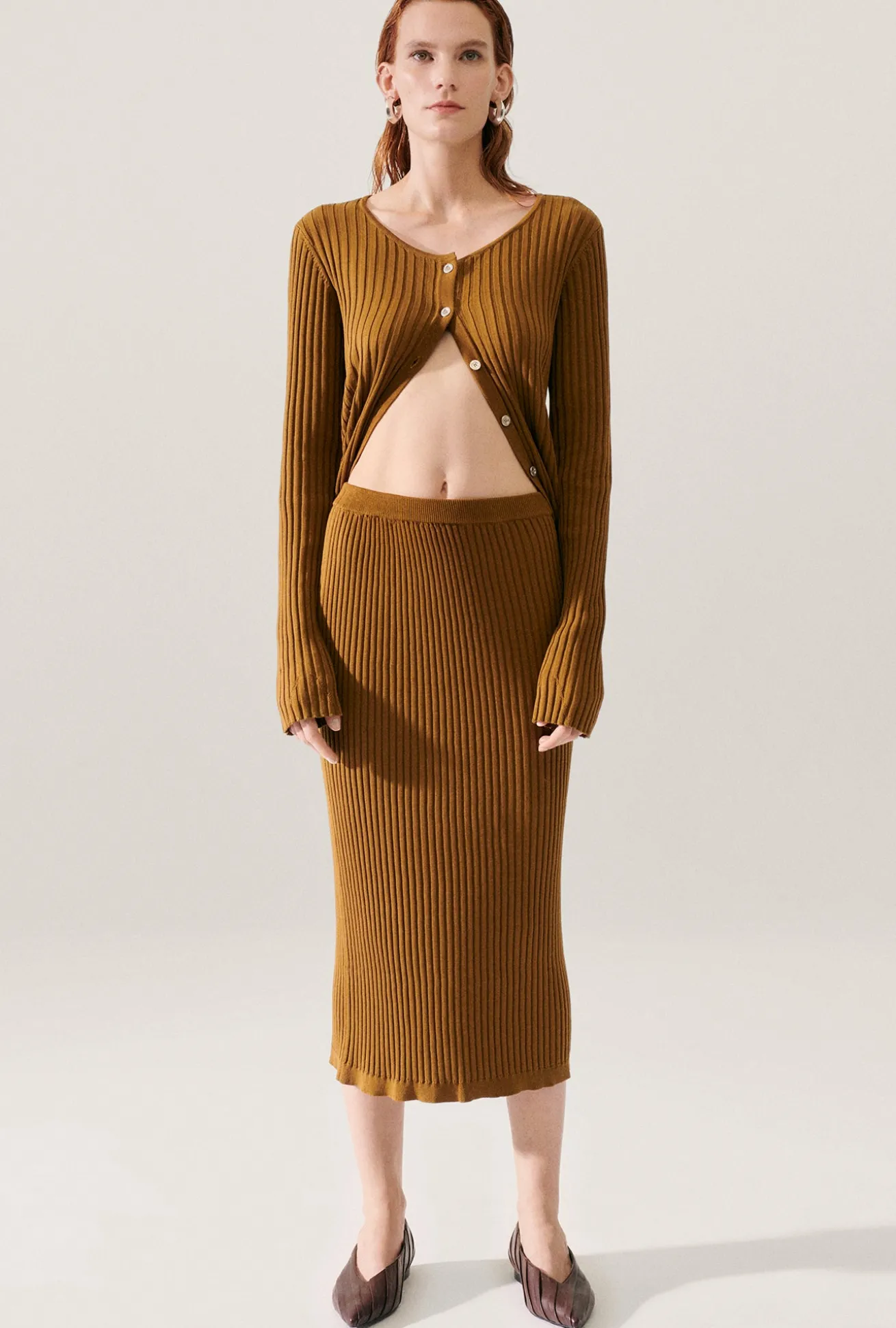RIBBED STRAIGHT SKIRT DROUGHT