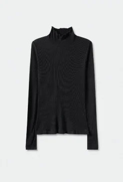RIBBED TURTLENECK BLACK