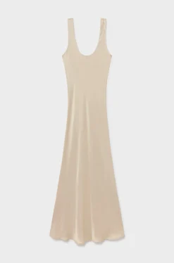 SCOOP NECK DRESS HAZELNUT