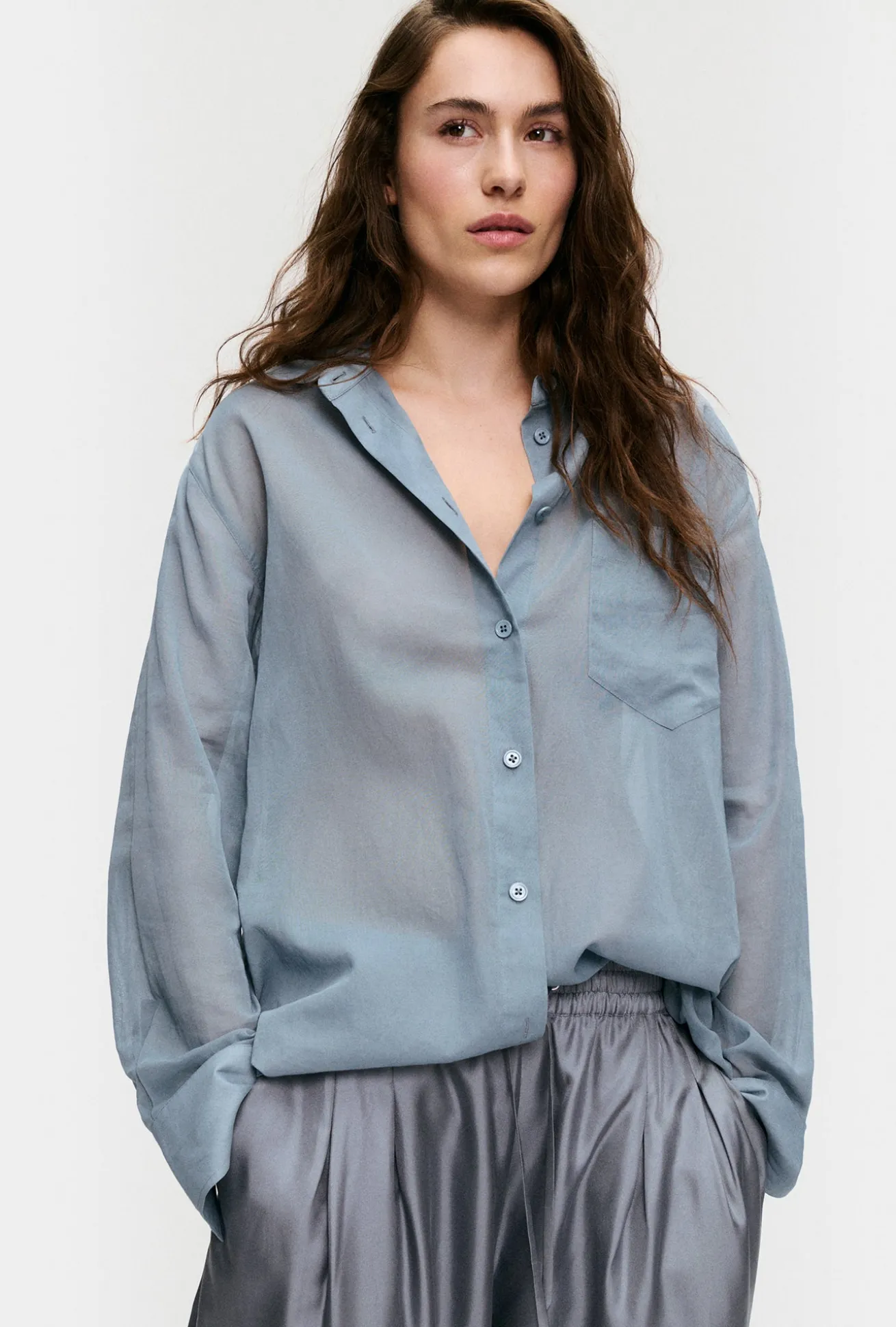 SHEER COTTON PLEATED YOKE SHIRT STORM