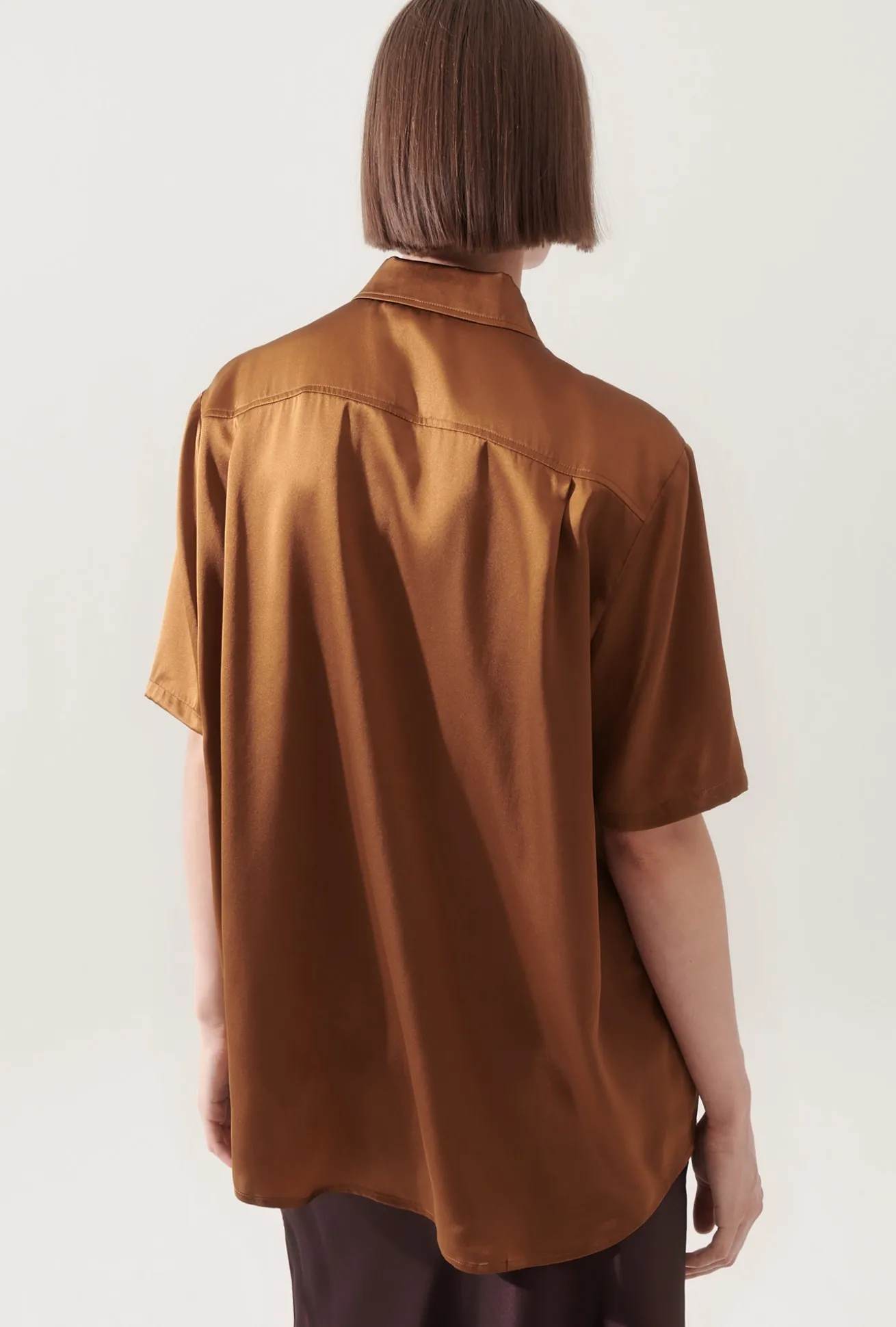 SHORT SLEEVE BOYFRIEND SHIRT VAN DYKE BROWN
