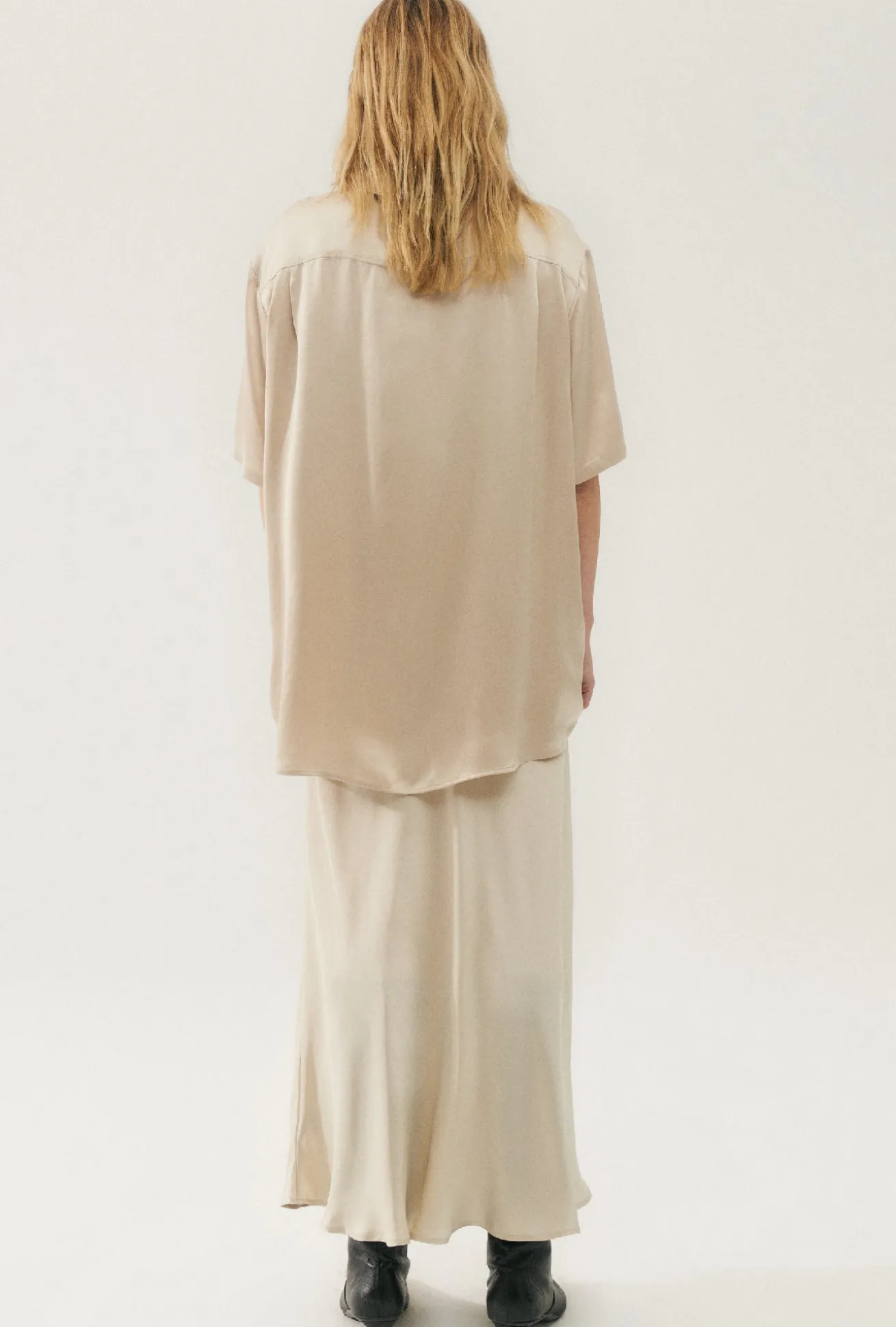 SHORT SLEEVE BOYFRIEND SHIRT HAZELNUT