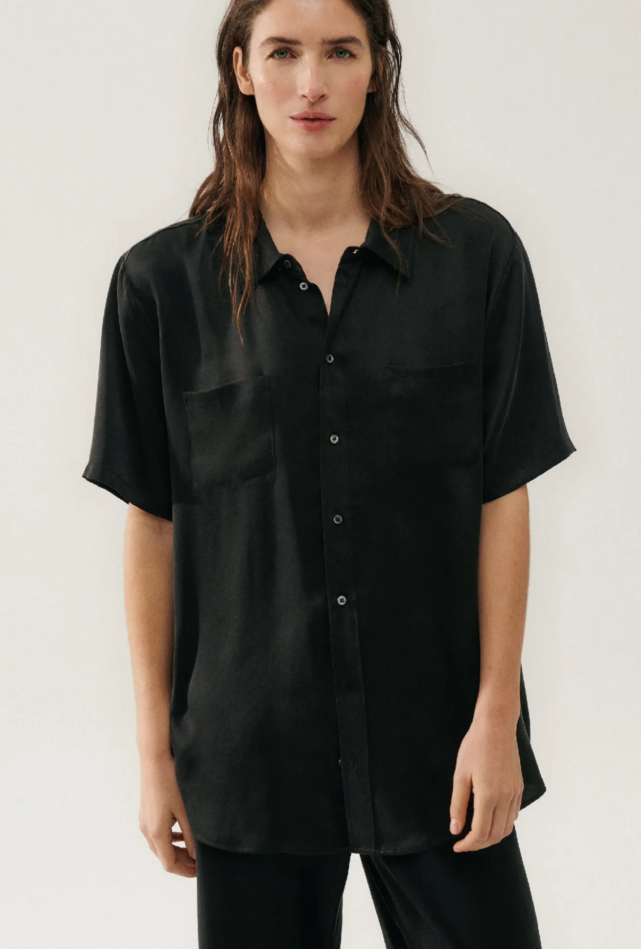 SHORT SLEEVE BOYFRIEND SHIRT BLACK