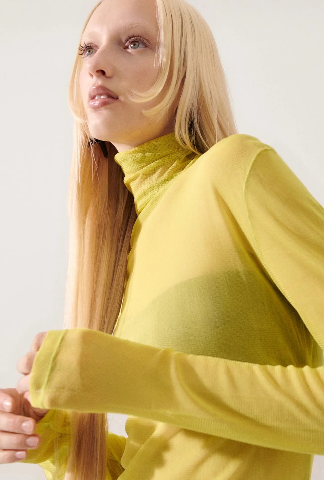 SILK MESH TURTLENECK ABSINTHE
