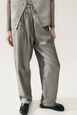 TWILL SLOUCH PANTS MOON PINSTRIPE