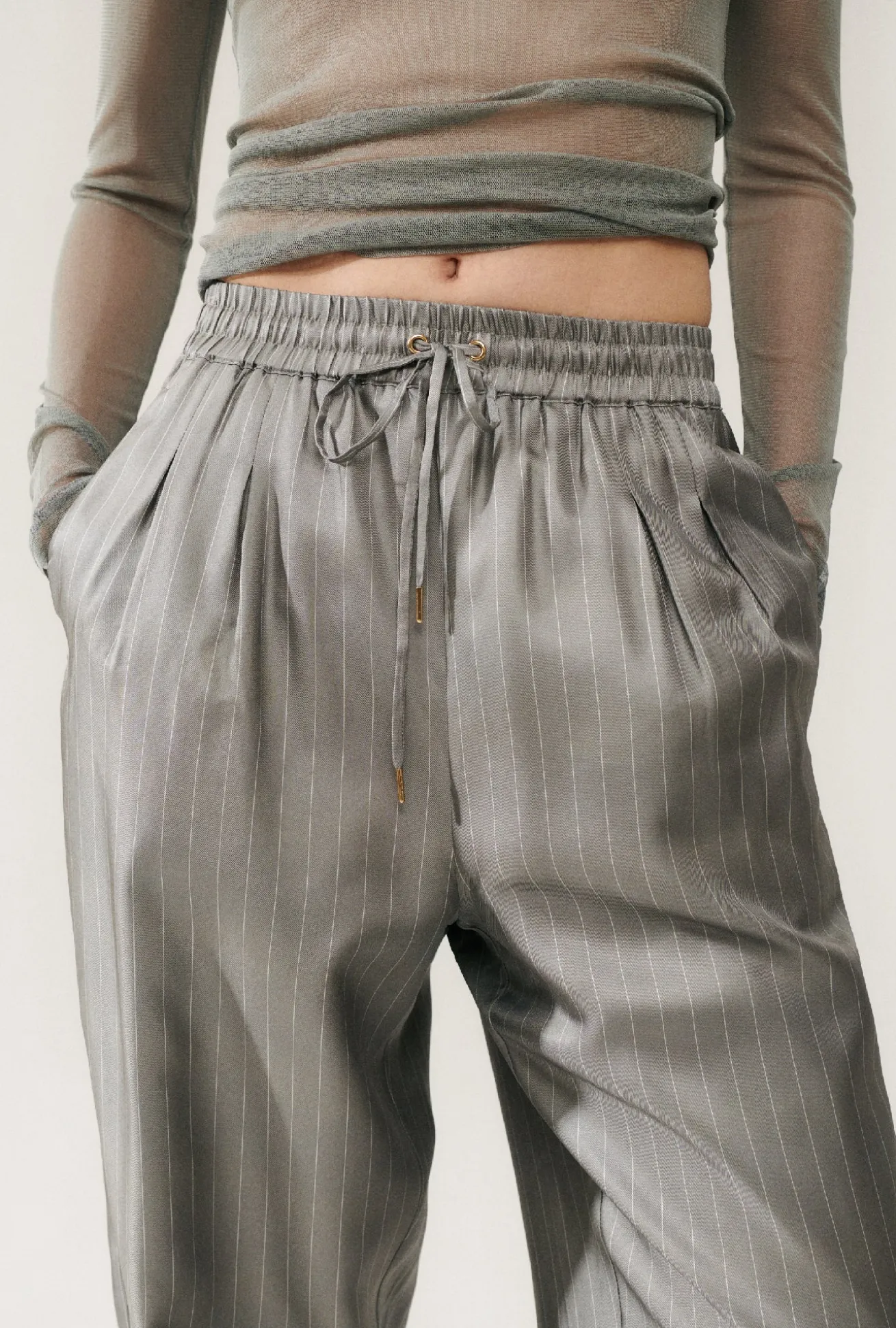TWILL SLOUCH PANTS MOON PINSTRIPE