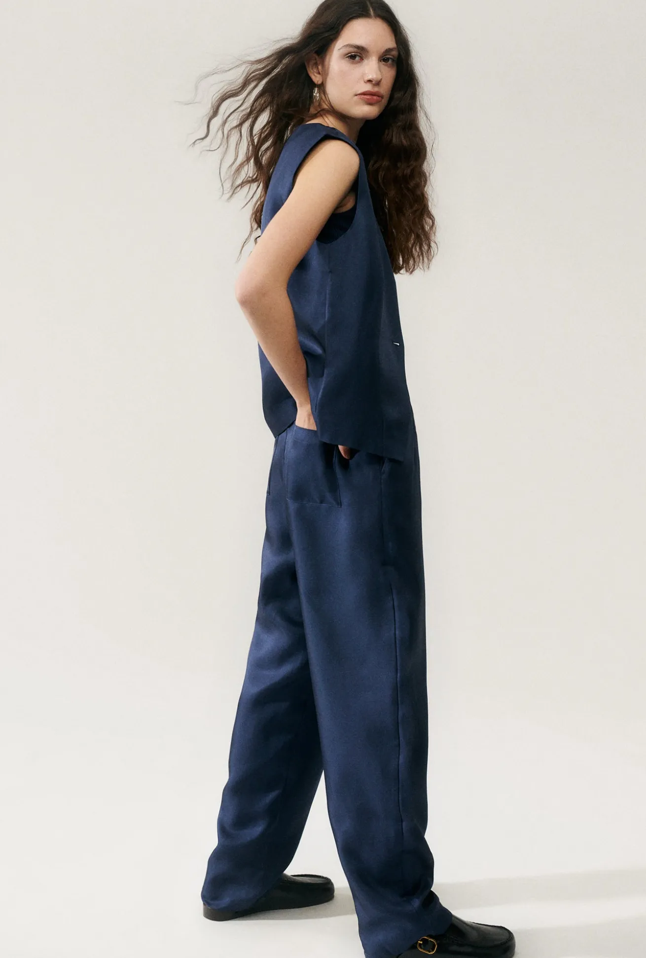 TWILL SLOUCH VEST MIDNIGHT