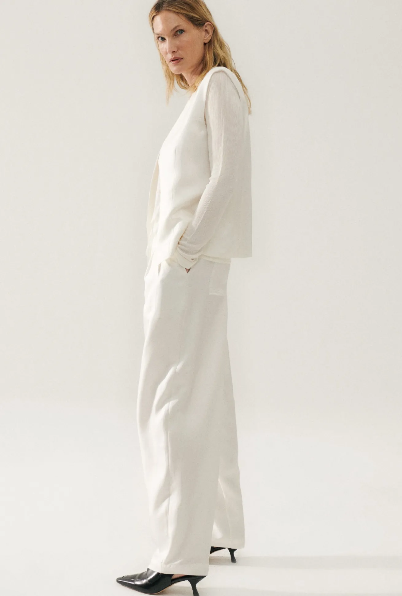 TWILL SLOUCH VEST WHITE