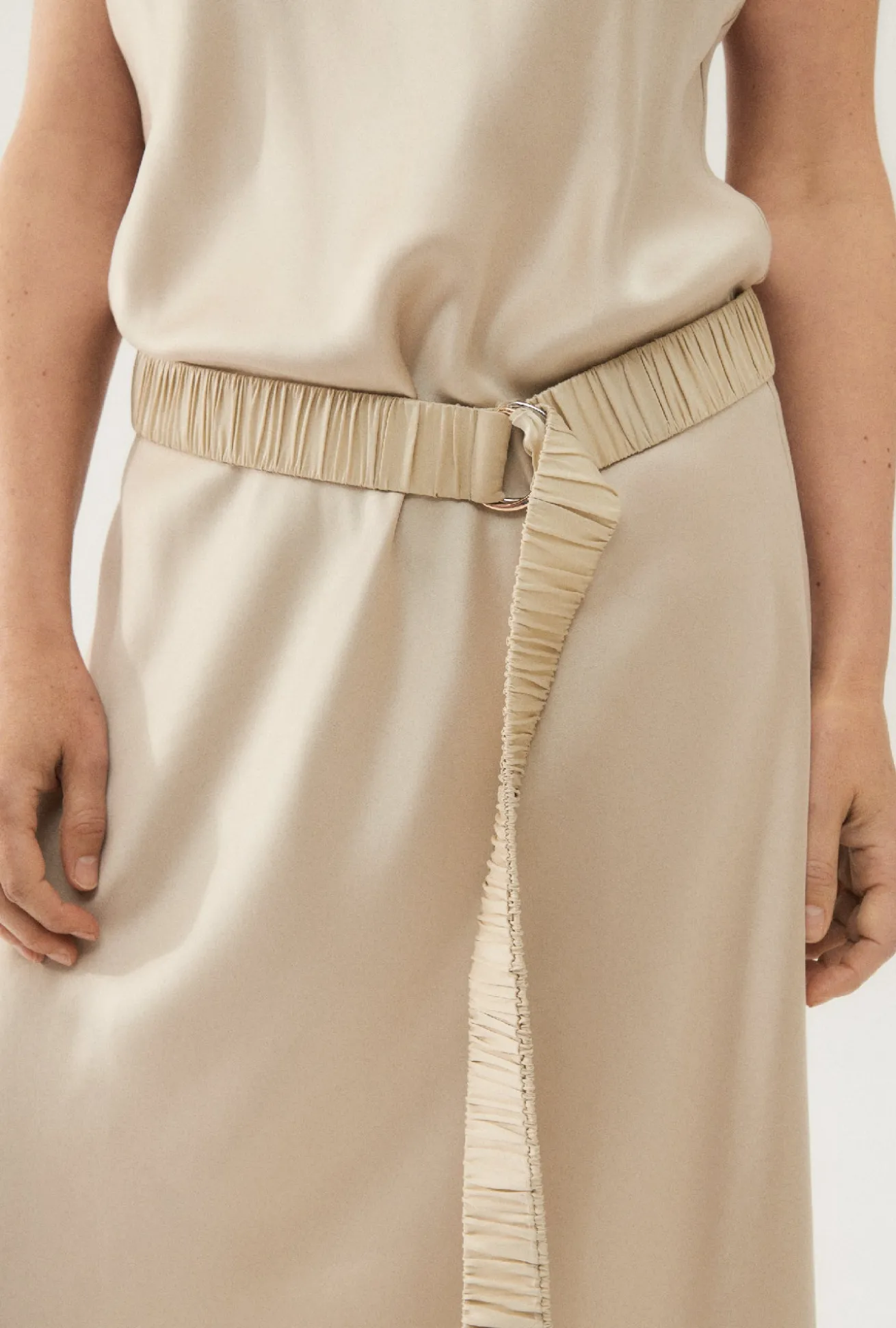 WIDE LONG BELT HAZELNUT